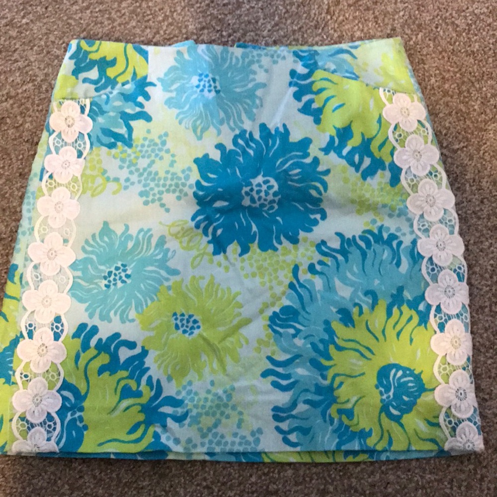 Lily Pulitzer skirt